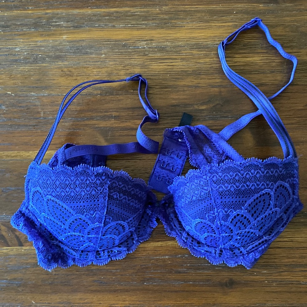 Chantelle bra
